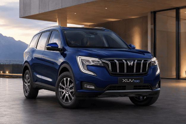 Service Provider of Mahindra XUV700 AX5 Sunroof - Self Drive Car in New Delhi, Delhi, India.