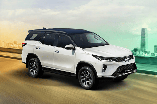 Service Provider of Toyota Fortuner Legender Wedding Car Rental in New Delhi, Delhi, India.
